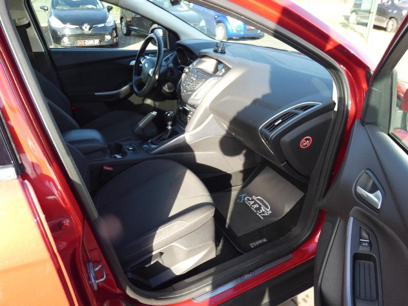 Ford Focus 1.6 TDCi 105 ECOnetic Technology 88g Titanium