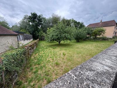 Terrain constructible - 728 m²