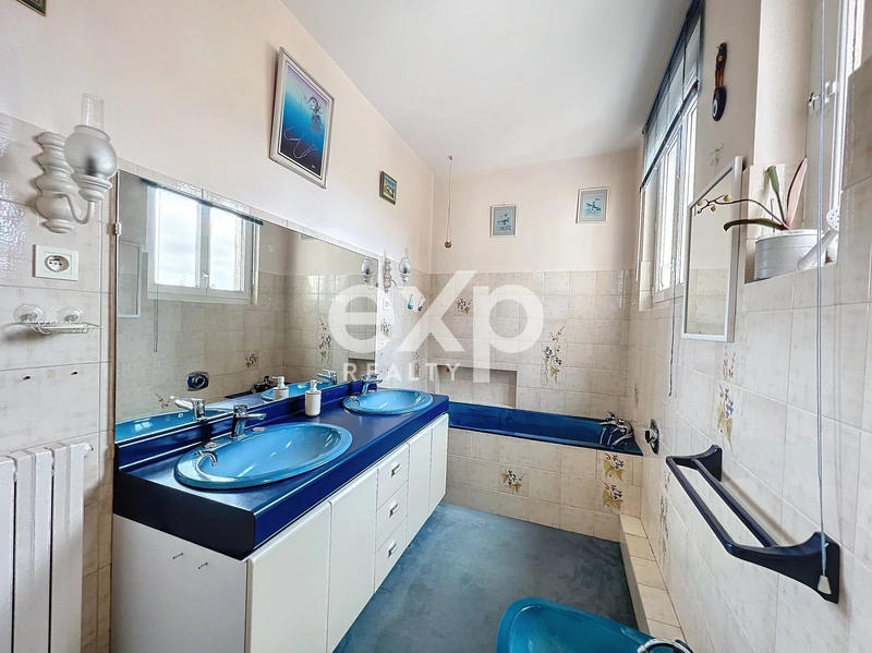 Appartement - 112 m² - 4 pièces