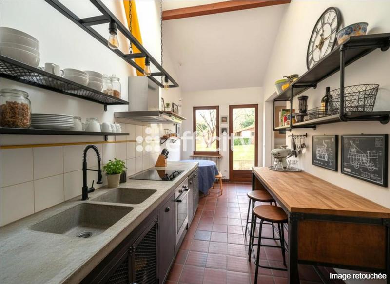 Maison - 175 m² - 7 pièces