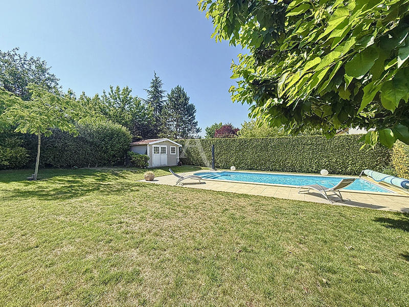 Maison - 140 m² - 7 pièces