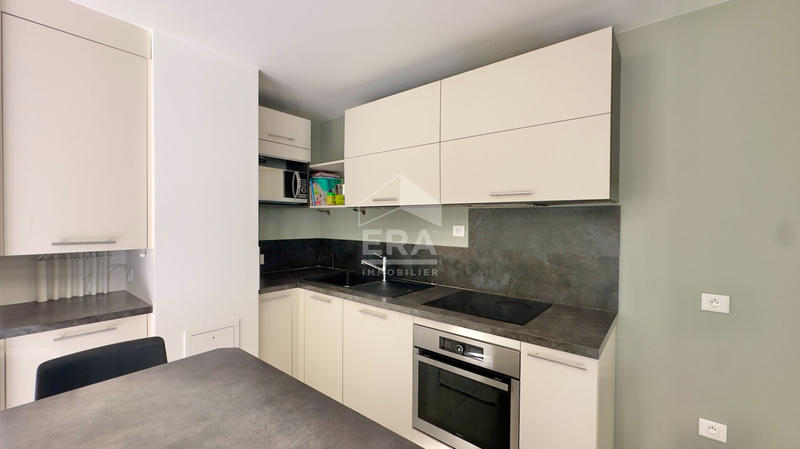 Appartement - 85 m² - 4 pièces