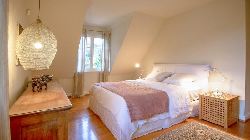 Demeure - 360 m² - 11 pièces