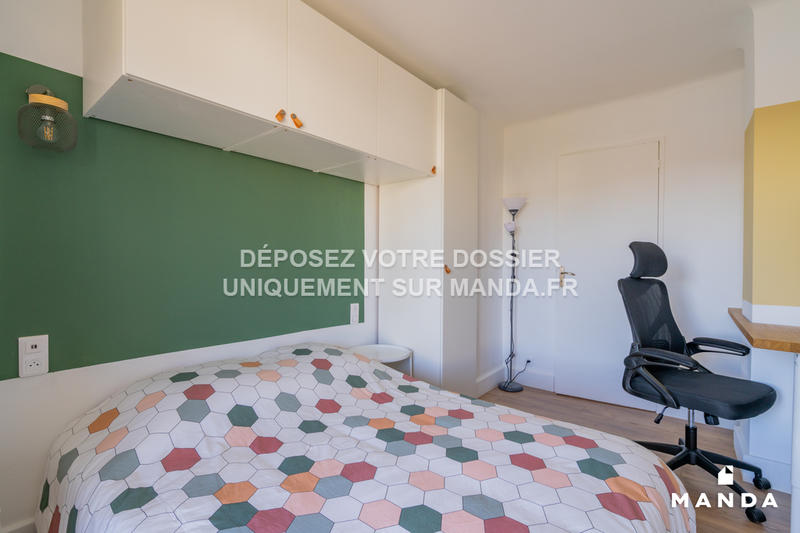 Chambre - 10 m² - 4 pièces