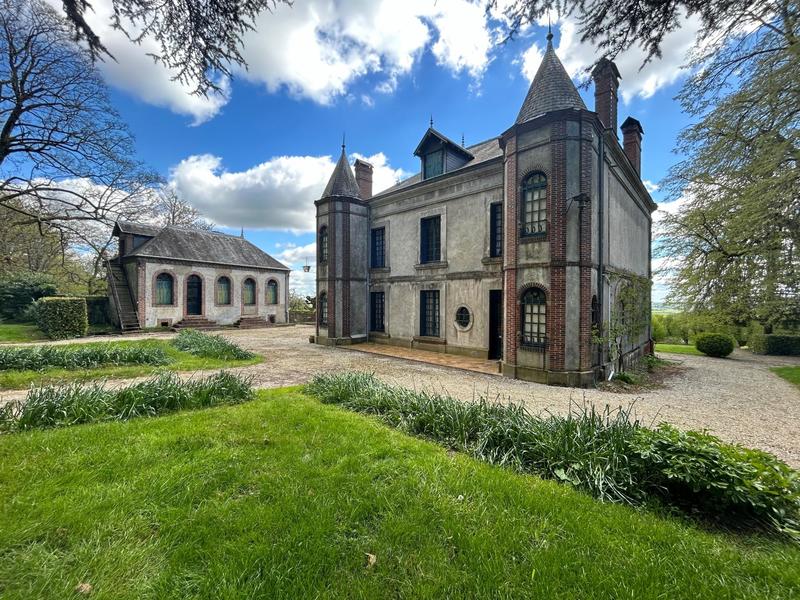 Propriété - 202 m² - 7 pièces