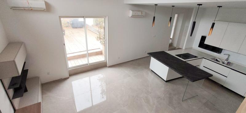 Appartement - 80 m² - 2 pièces