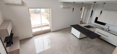 Appartement - 80 m² - 2 pièces