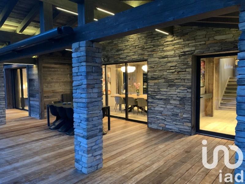 Châlet - 219 m² - 7 pièces