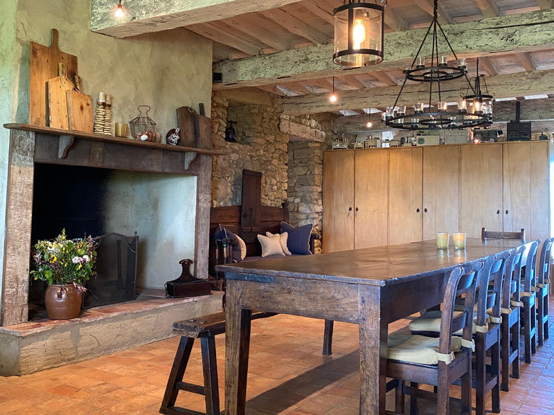 Propriété - 426 m² - 12 pièces