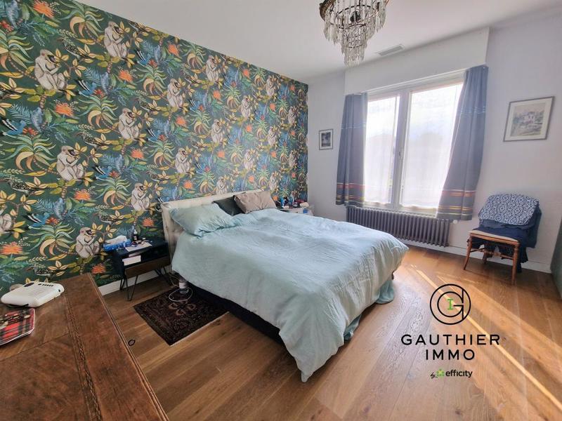 Villa - 182 m² - 6 pièces