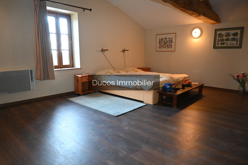 Maison - 250 m² - 9 pièces