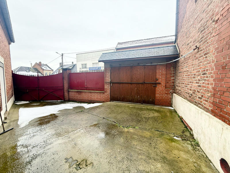 Maison - 200 m² - 5 pièces