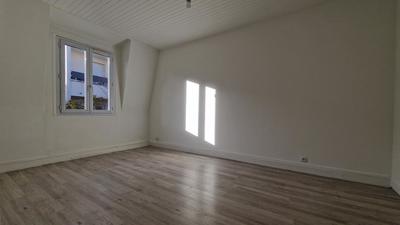 Maison - 86 m² - 5 pièces