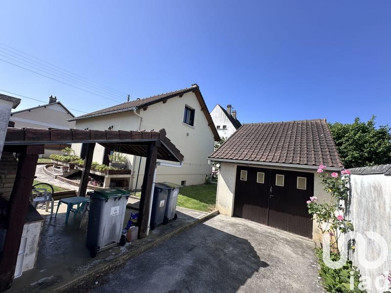 Maison - 94 m² - 5 pièces