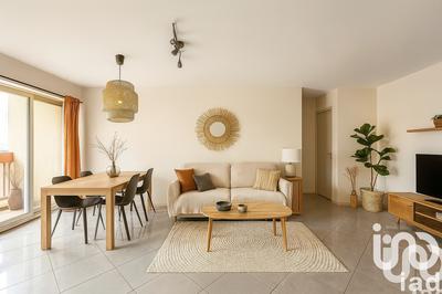 Appartement - 80 m² - 4 pièces