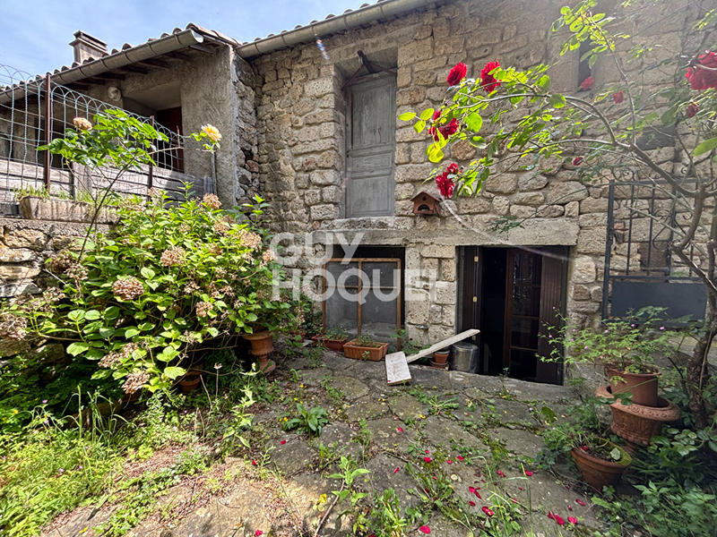 Maison - 138 m² - 8 pièces