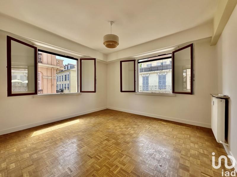 Appartement - 96 m² - 3 pièces