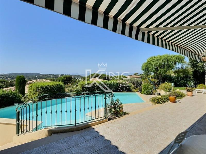 Villa - 250 m² - 5 pièces