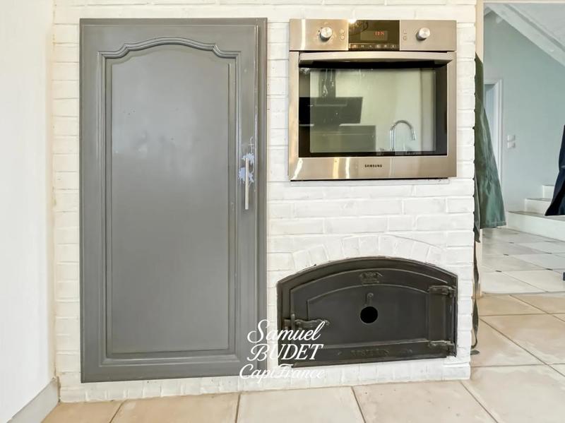 Maison - 230 m² - 7 pièces