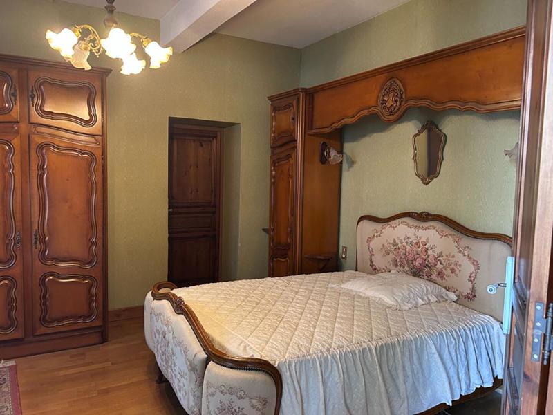 Maison - 318 m² - 8 pièces