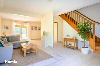 Maison - 122 m² - 4 pièces