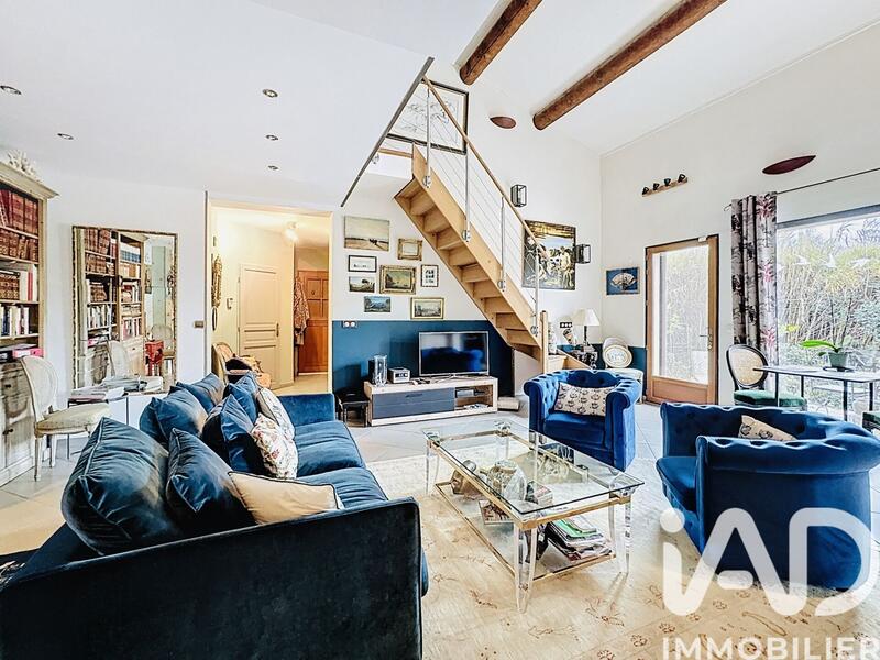 Maison - 140 m² - 5 pièces