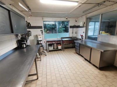 Fonds de commerce - 200 m²