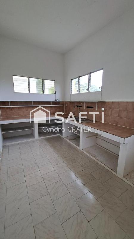 Maison - 254 m² - 4 pièces