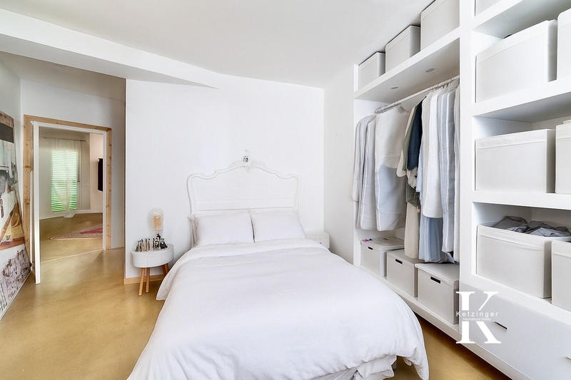 Maison - 249 m² - 8 pièces