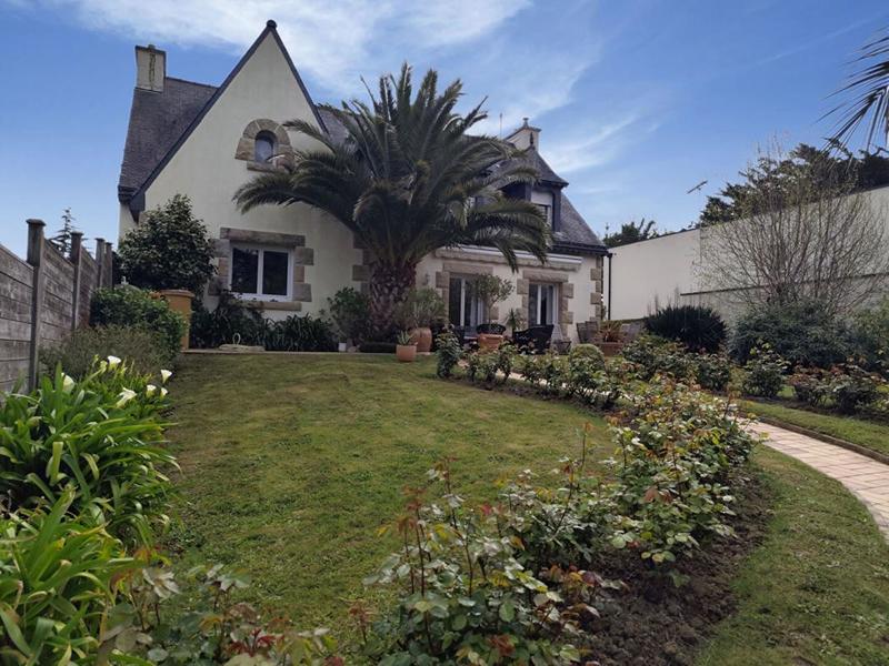 Maison - 175 m² - 9 pièces