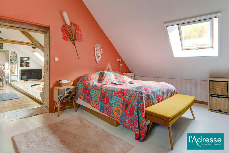 Maison - 186 m² - 7 pièces