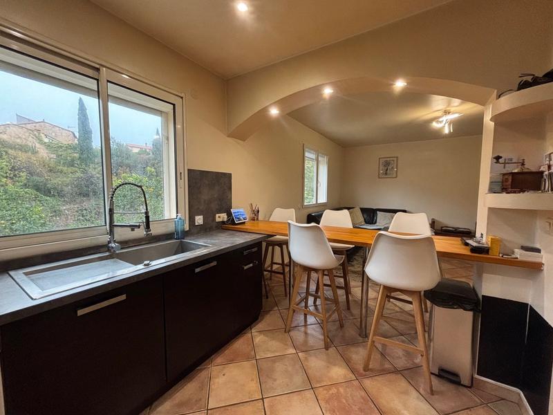 Maison - 201 m² - 5 pièces