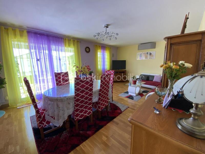 Maison - 126 m² - 7 pièces