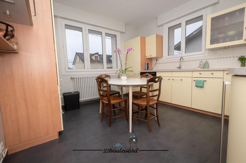 Pavillon - 160 m² - 10 pièces