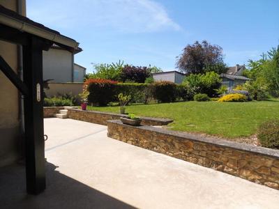 Maison - 213 m² - 8 pièces