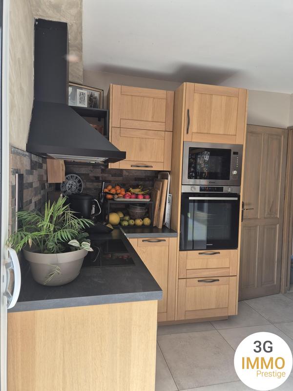 Maison - 145 m² - 6 pièces