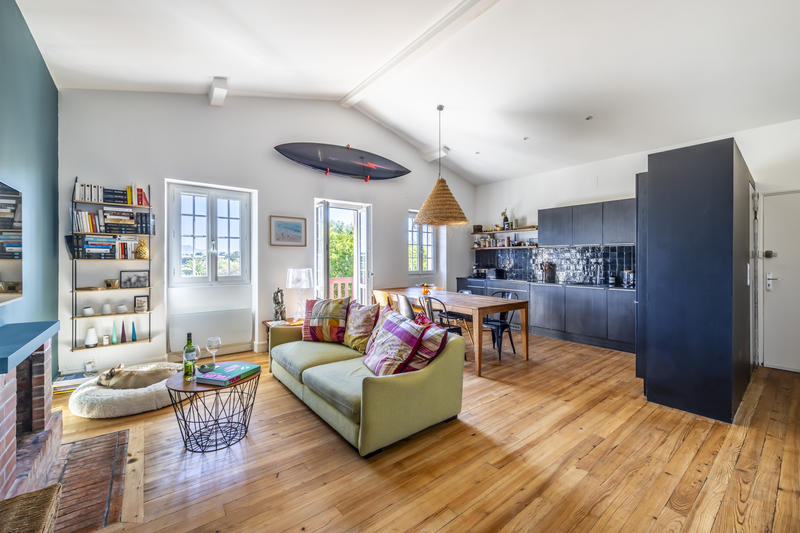 Appartement - 90 m² - 4 pièces