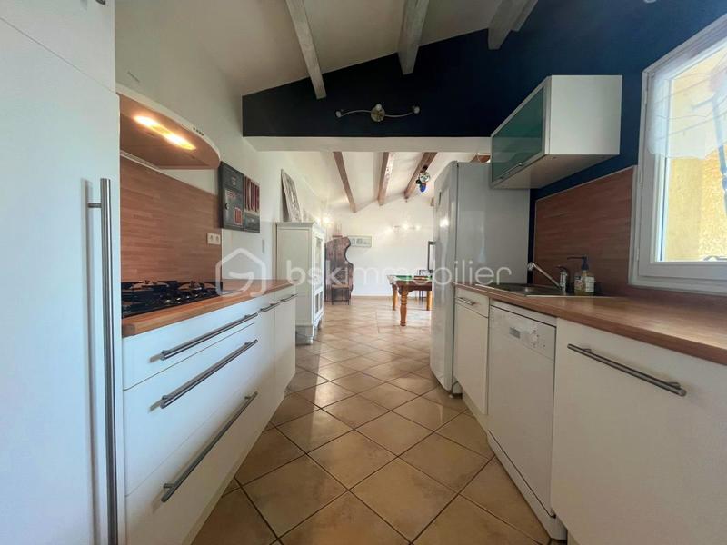 Propriété - 265 m² - 13 pièces