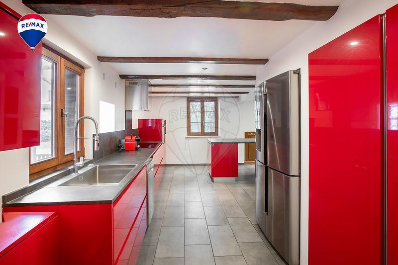 Maison - 174 m² - 7 pièces