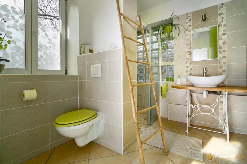 Maison - 240 m² - 7 pièces