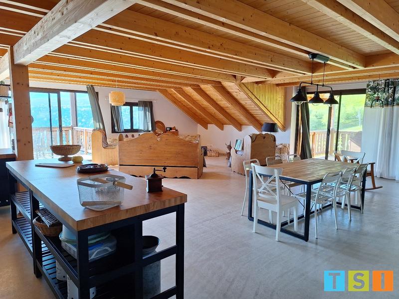 Appartement - 138 m² - 3 pièces