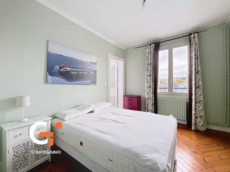 Appartement - 80 m² - 3 pièces