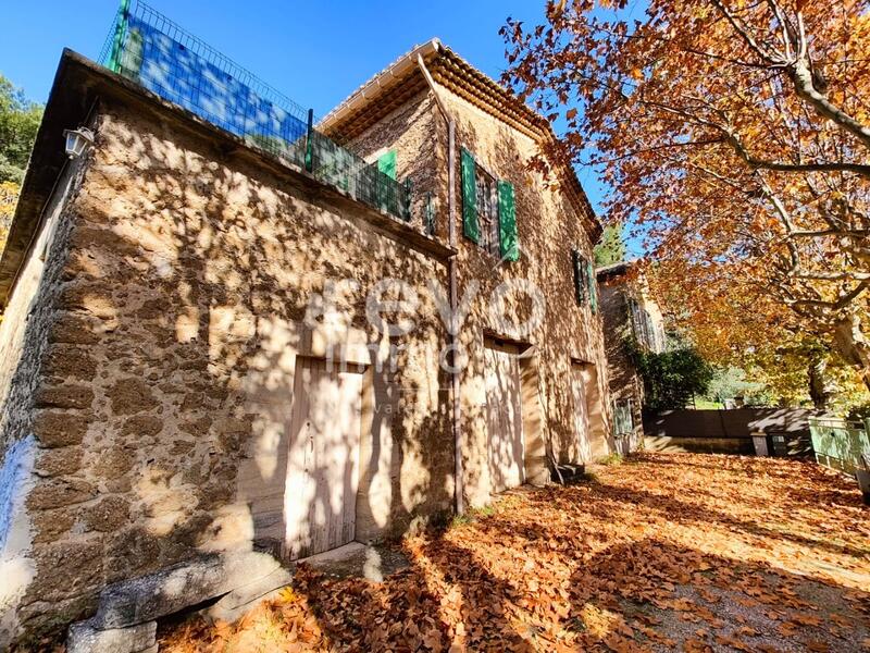 Maison - 110 m² - 6 pièces