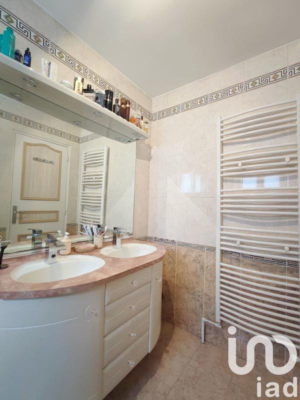 Maison - 165 m² - 8 pièces