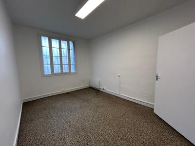 Local commercial - 32 m² - 2 pièces