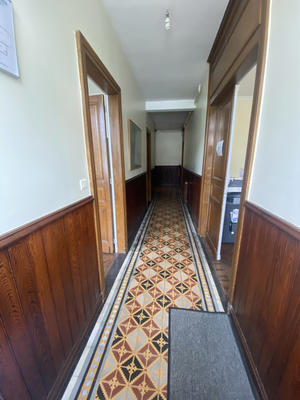 Maison - 230 m² - 10 pièces