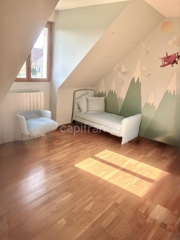 Maison - 167 m² - 7 pièces