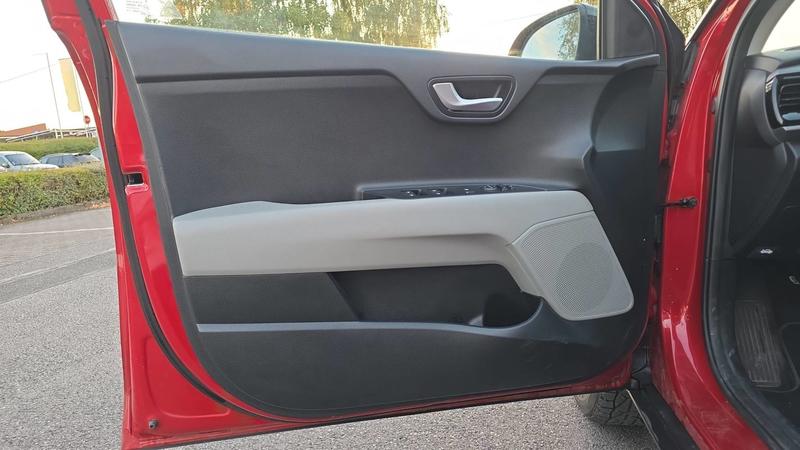 Kia Stonic 1.0 t-Gdi 120 Design - 5 places