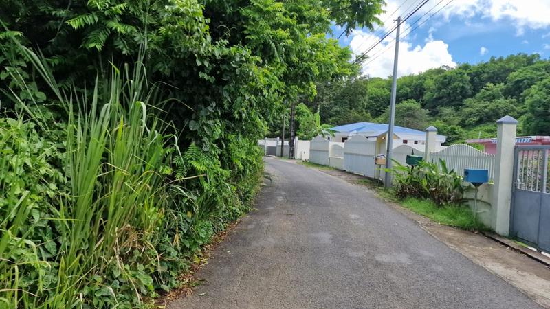 Terrain constructible - 897 m²