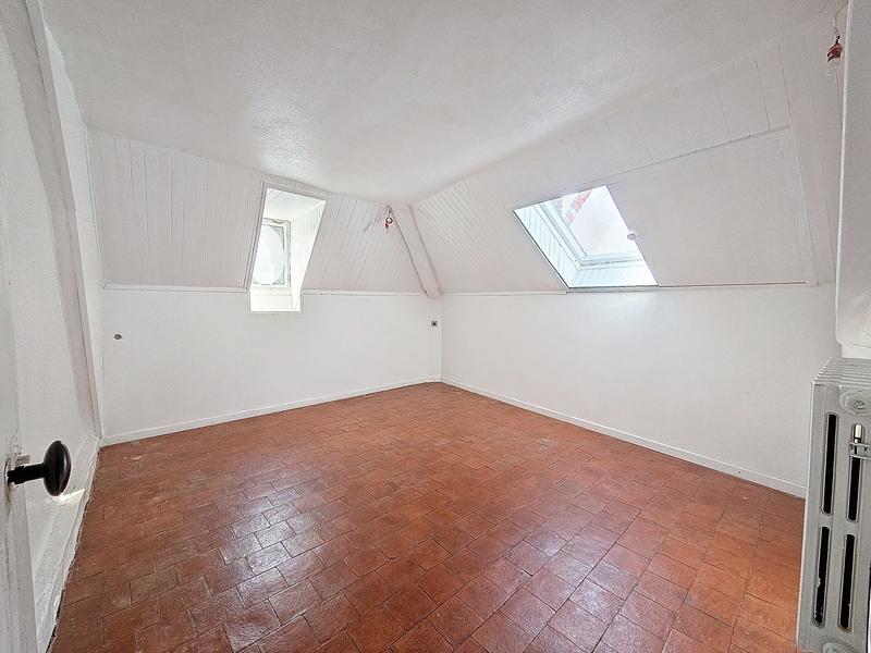 Appartement - 145 m² - 5 pièces